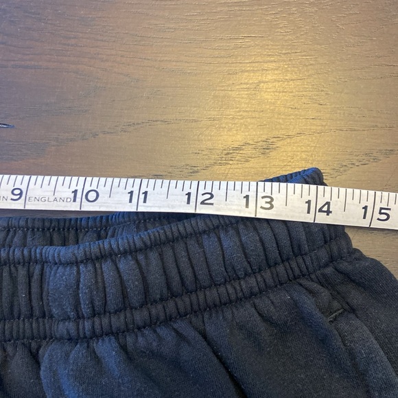 Nike - Sportswear Club - Men’s Cargo Shorts - Size L - Condition - 7/10 - Picture 4 of 6